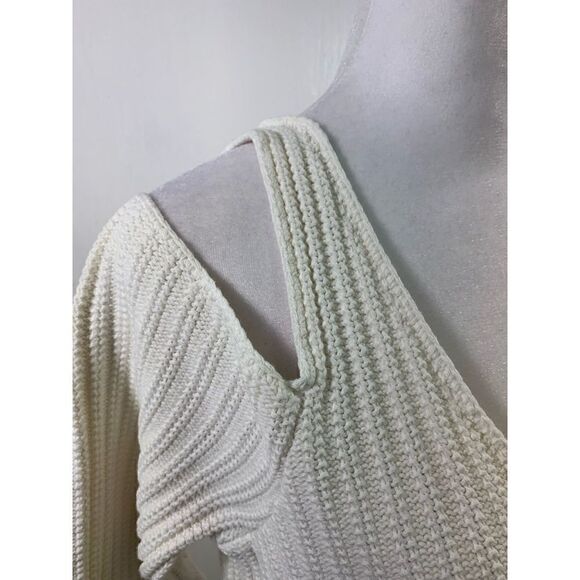 Knitted and Knotted Anthropologie Ivory Cold Shoulder Knit Top Size L - Picture 4 of 11
